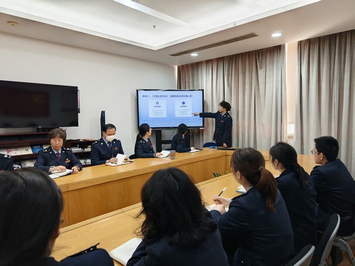 以学促干强本领 青秀赋能优服务——静安区税务局办税服务厅开展高频难点业务专项培训