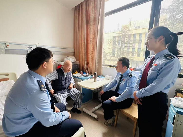 崇明区税务局开展“青老结对 敬老帮困”系列活动