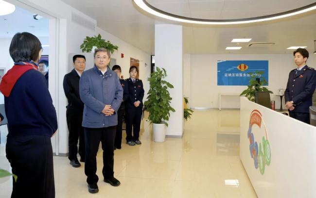 杨浦区委书记薛侃同志一行赴区局走访调研